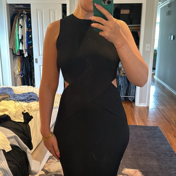 SIR the Label Ribbed Cutout dress - Picture 3 of 5